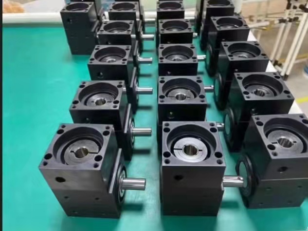 精密转向箱的结构及其运作方式